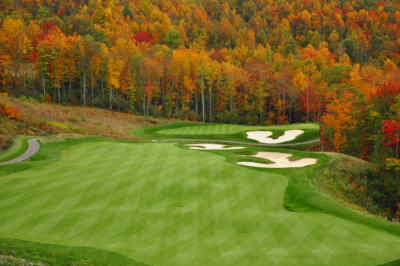 Play golf in the mountains